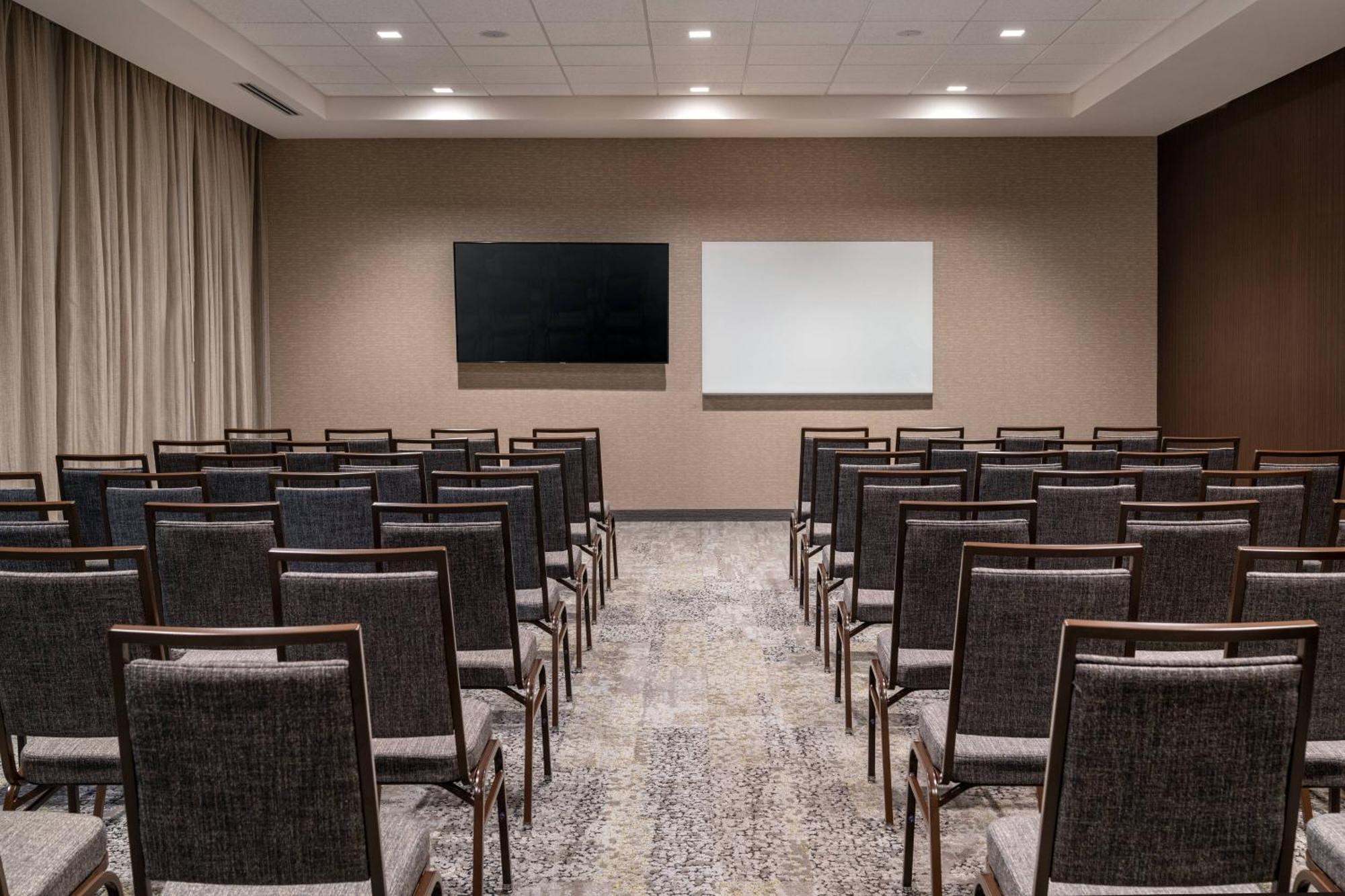 Courtyard By Marriott Petaluma Sonoma County Ξενοδοχείο Εξωτερικό φωτογραφία
