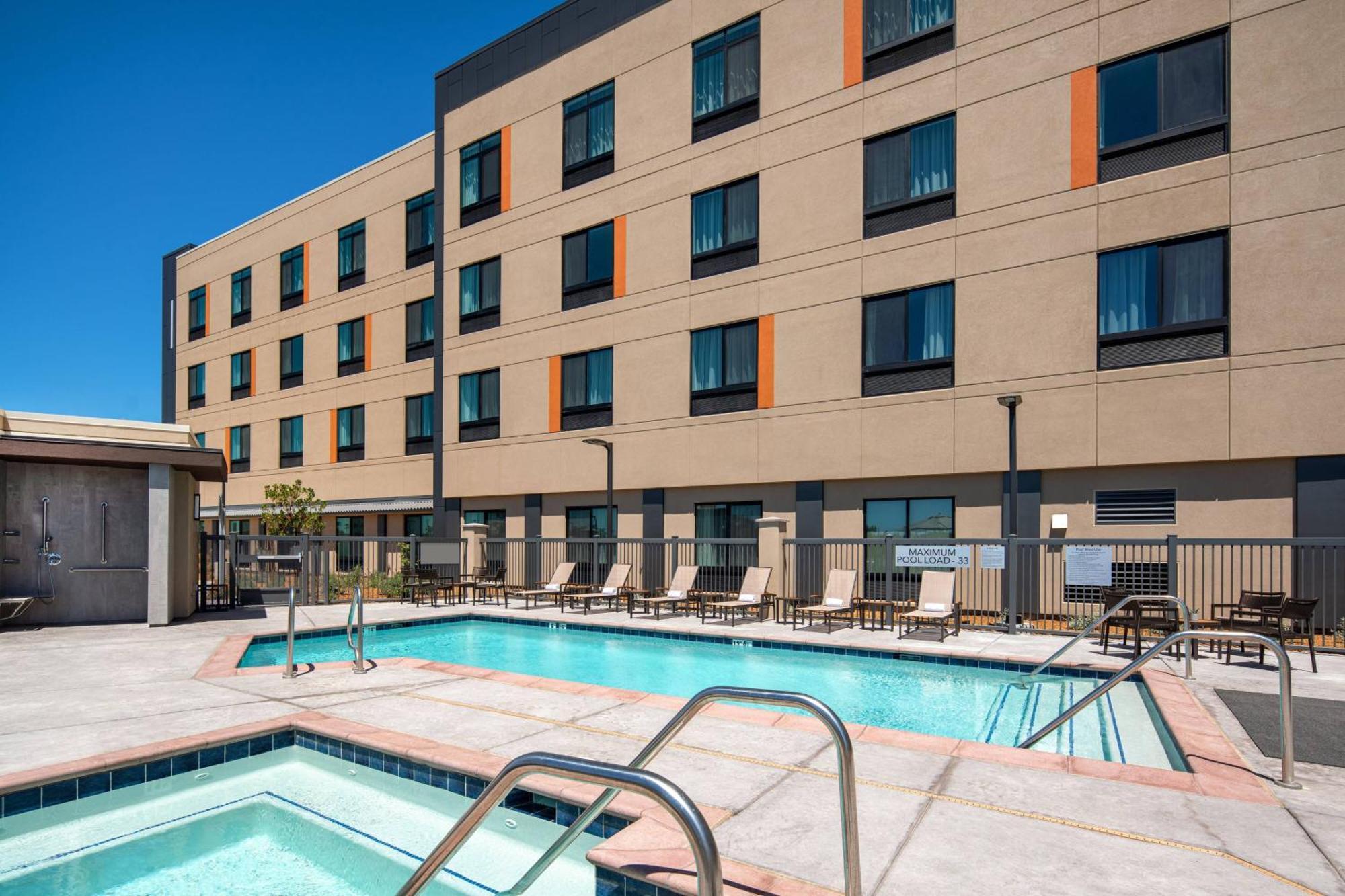 Courtyard By Marriott Petaluma Sonoma County Ξενοδοχείο Εξωτερικό φωτογραφία